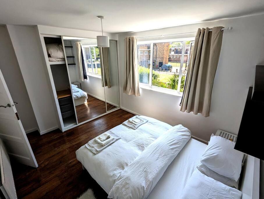 Charming 2-Bed Garden Flat Apartment London Luaran gambar